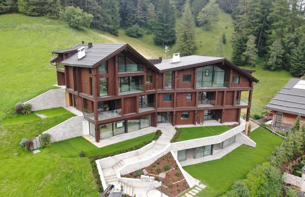 Luxury Chalet P Ortisei Exterior foto
